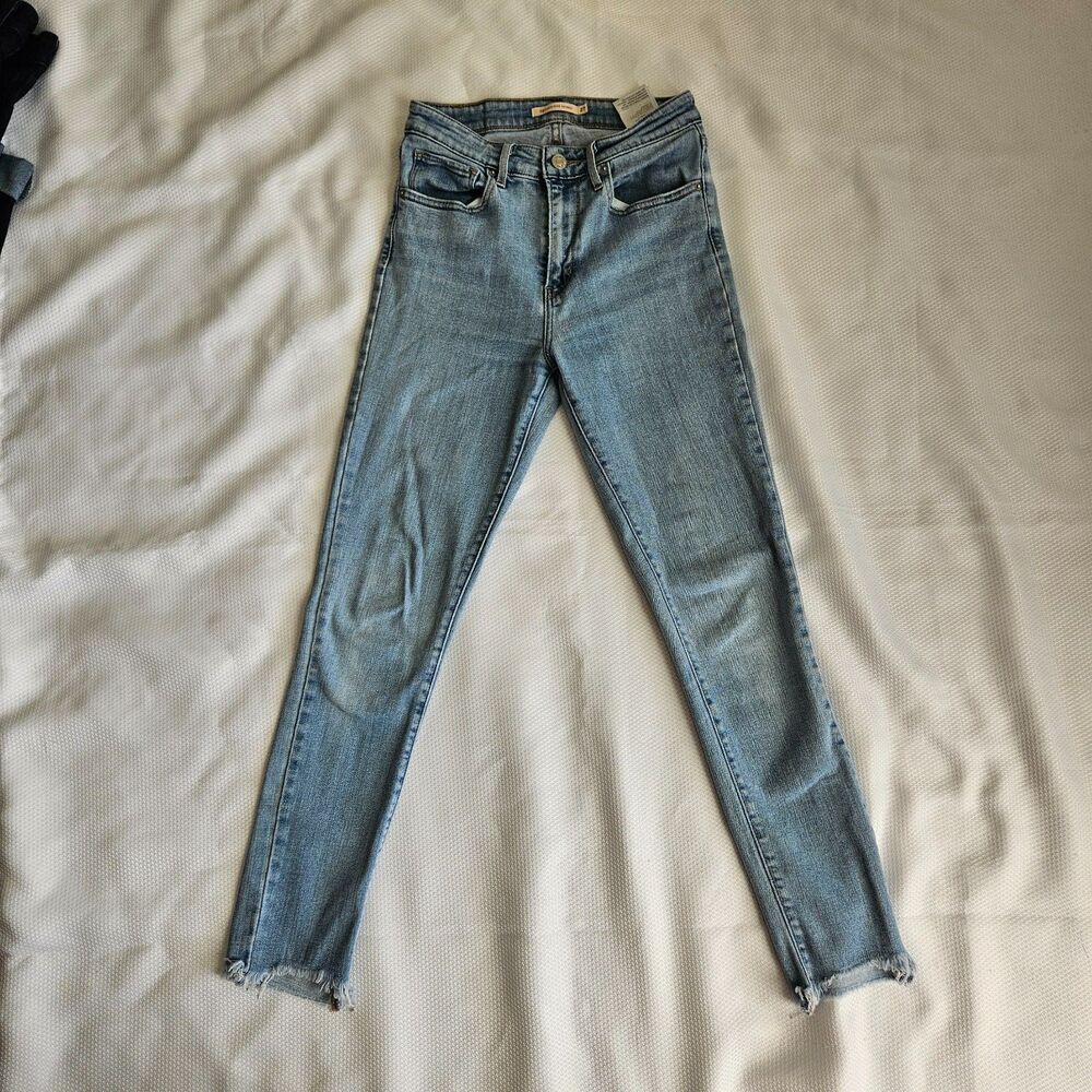 Levis 721 High rise skinny 27 light wash denim womens